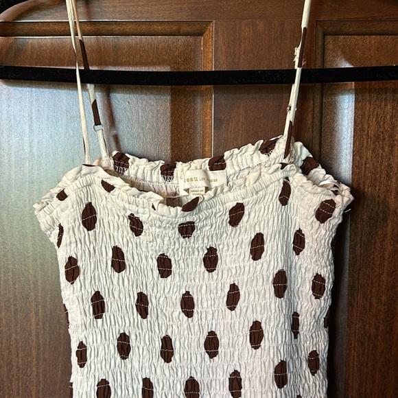 Polka dot romper, capri length, wide leg. Adjustable shoulder straps. EUC, Med. - Picture 3 of 4